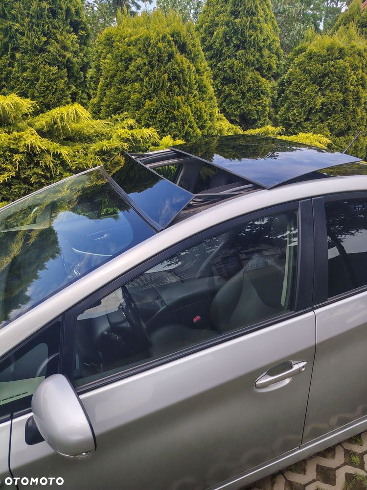 Toyota Prius - 5