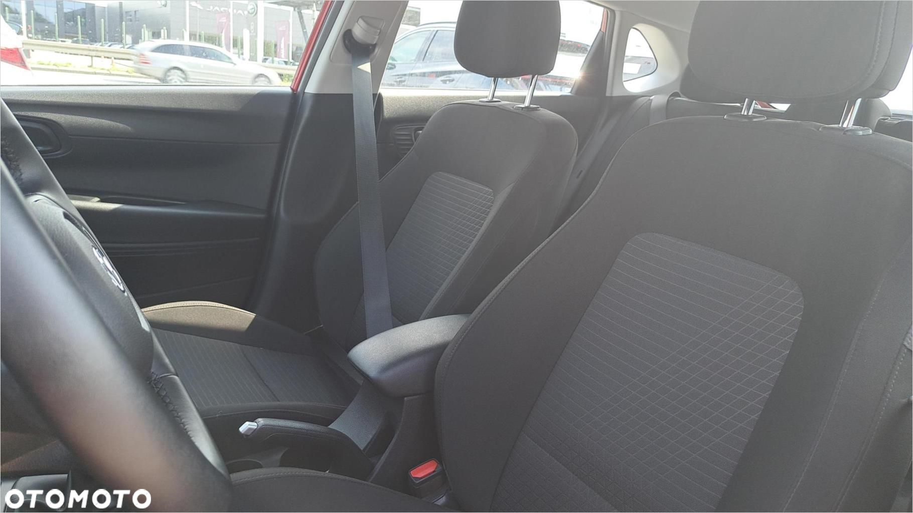 Hyundai i20 - 12