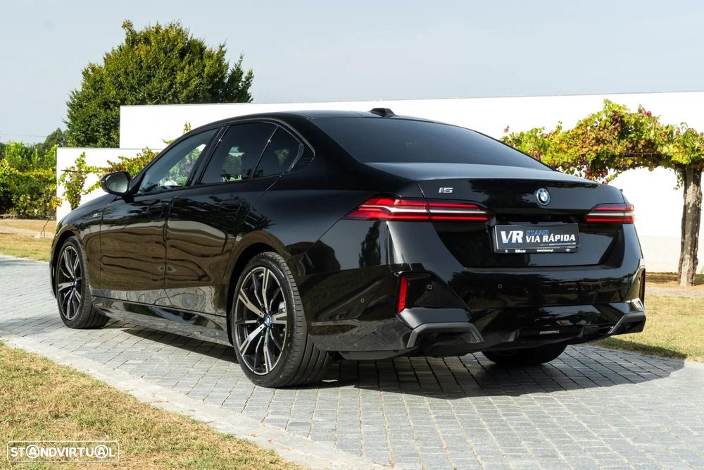 BMW i5 eDrive40 Pack Desportivo M - 7