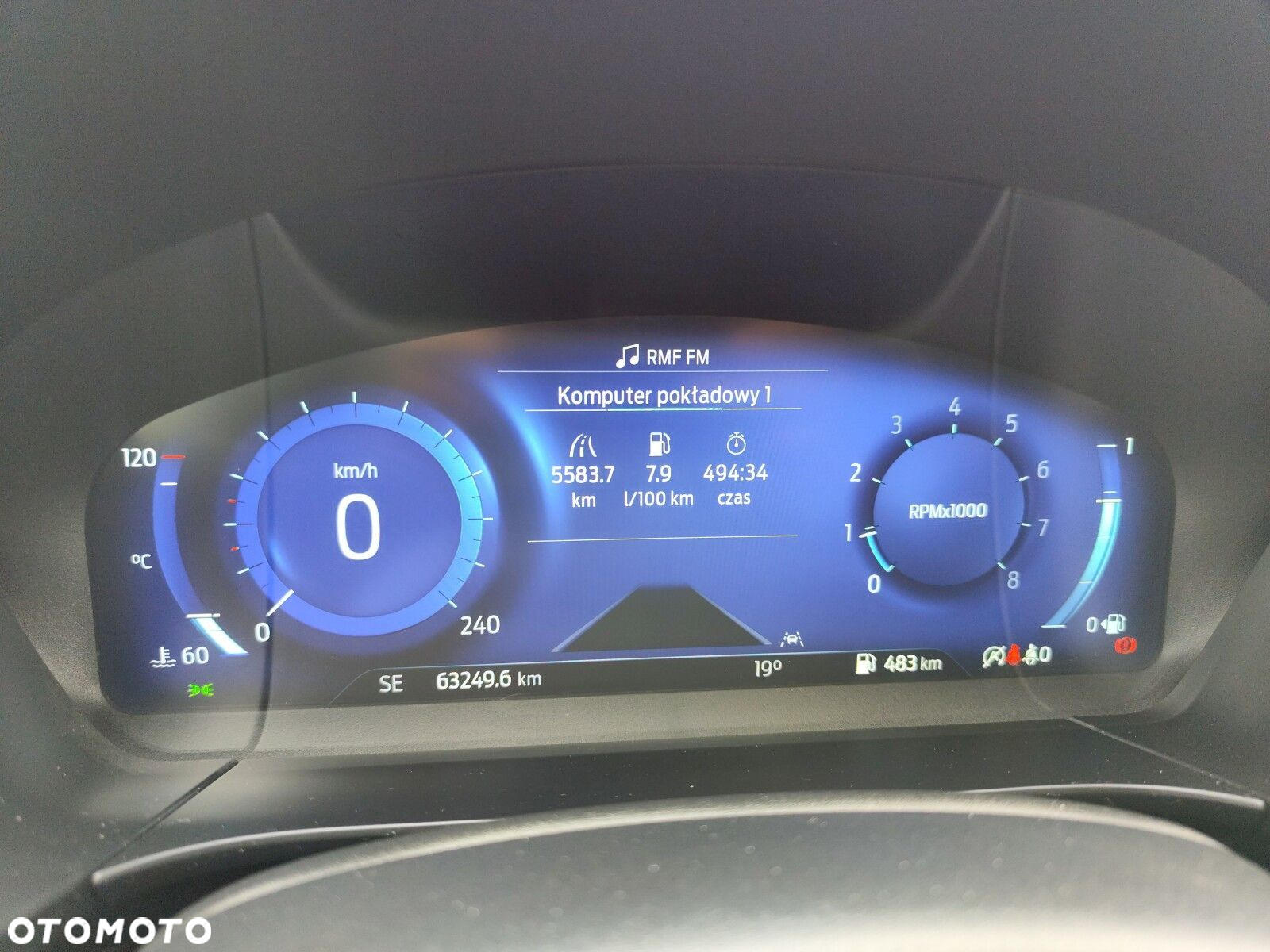 Ford Kuga - 33
