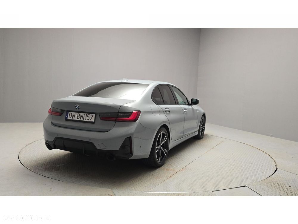 BMW Seria 3 320d xDrive mHEV M Sport - 5