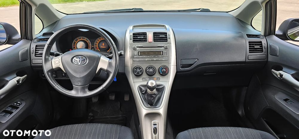Toyota Auris 1.6 VVT-i Team - 34