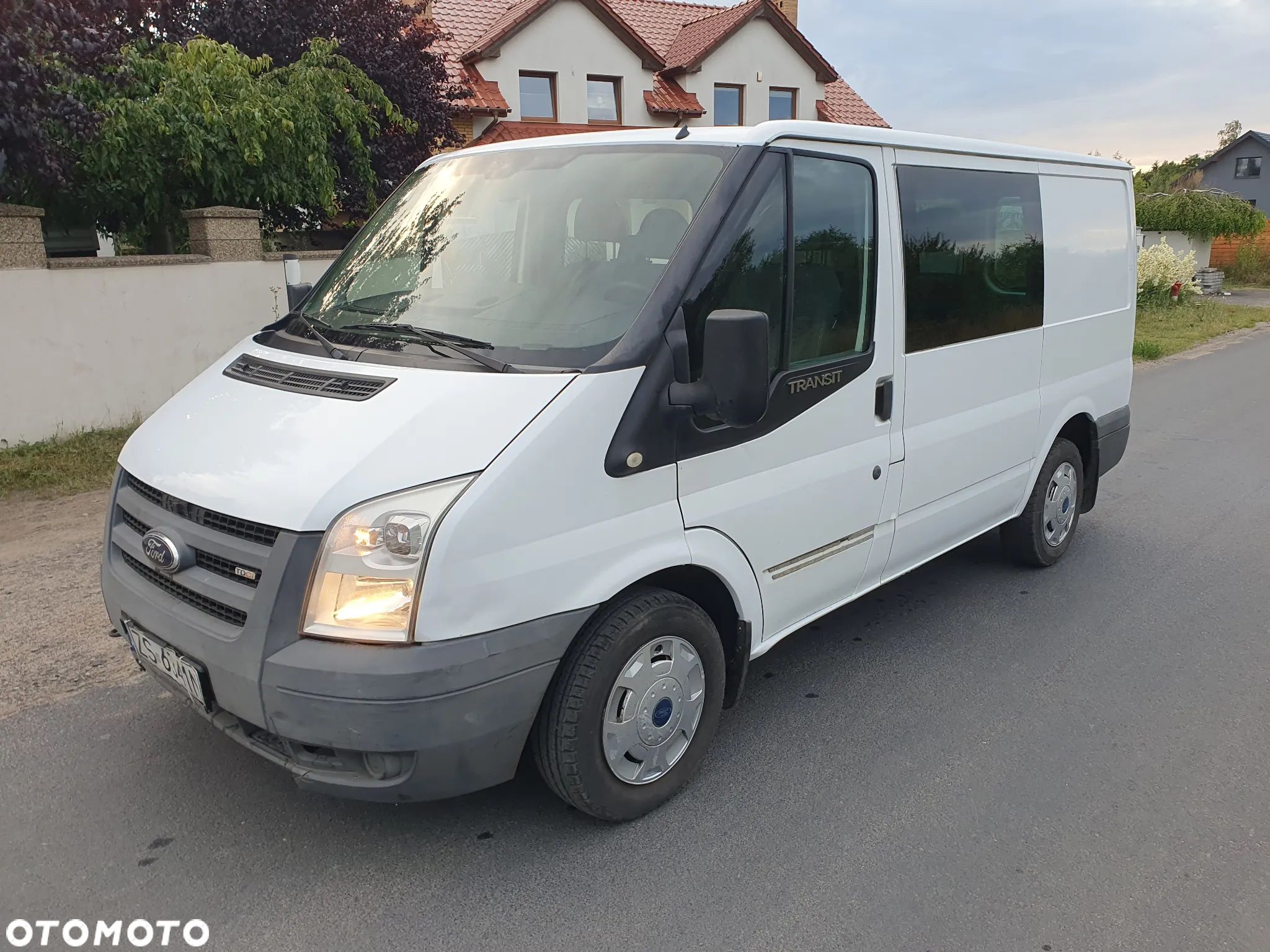 Ford Transit - 1
