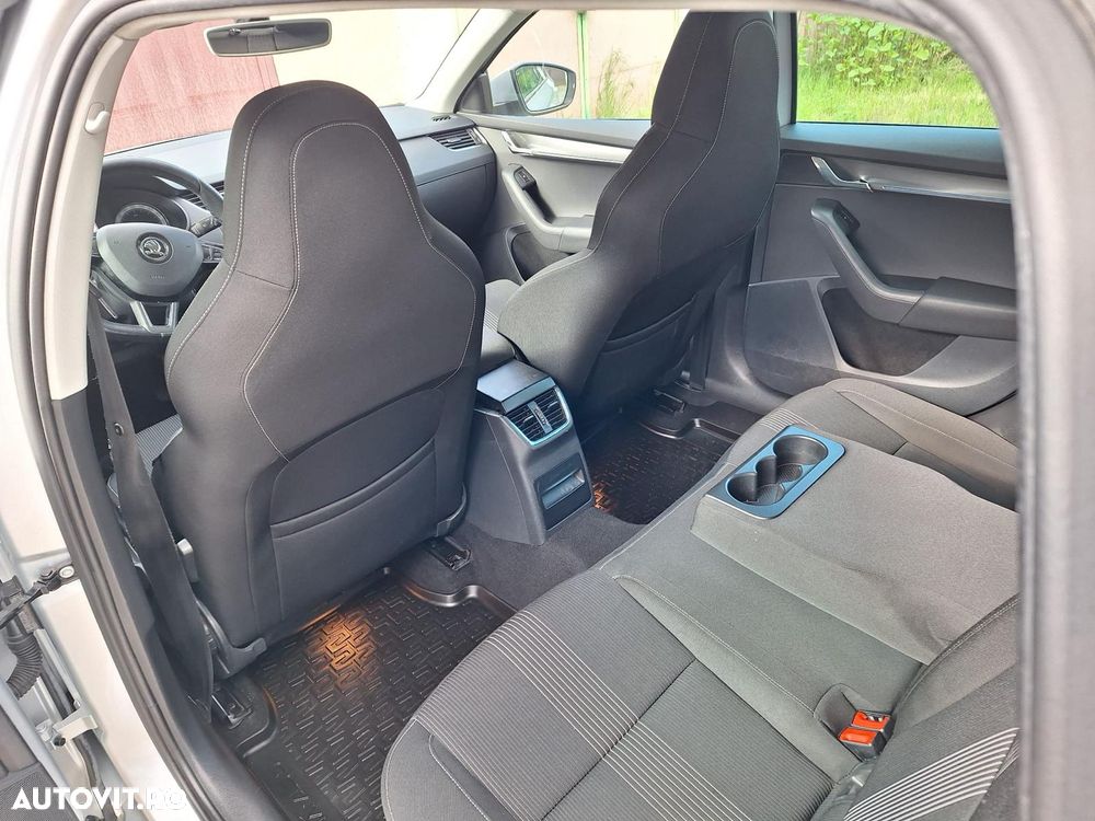 Skoda Octavia 1.4 TSI Ambition - 9