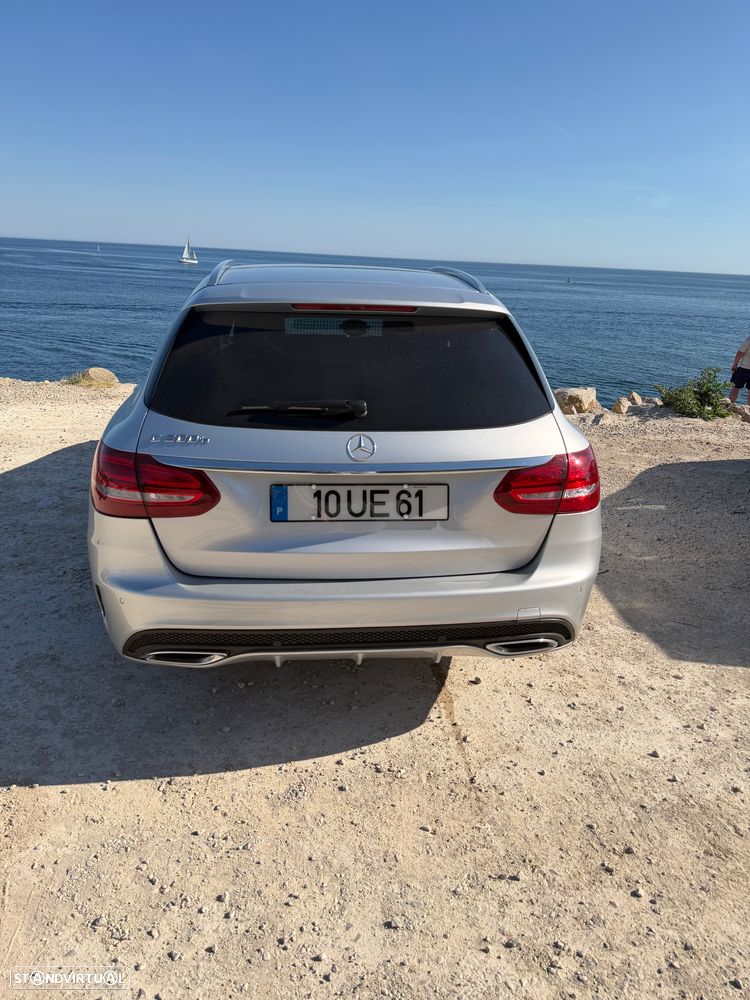 Mercedes-Benz C 300 h AMG Line - 3