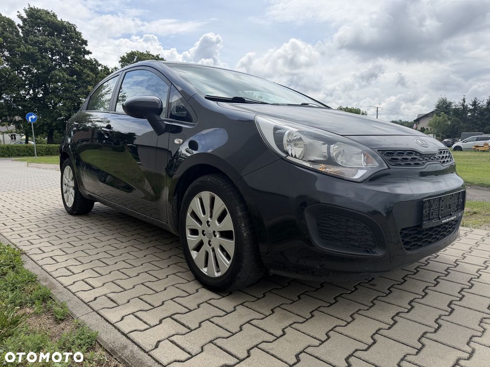 Kia Rio - 1
