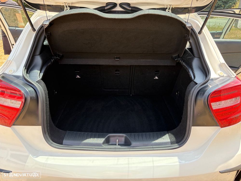 Mercedes-Benz A 180 CDI AMG Line - 22