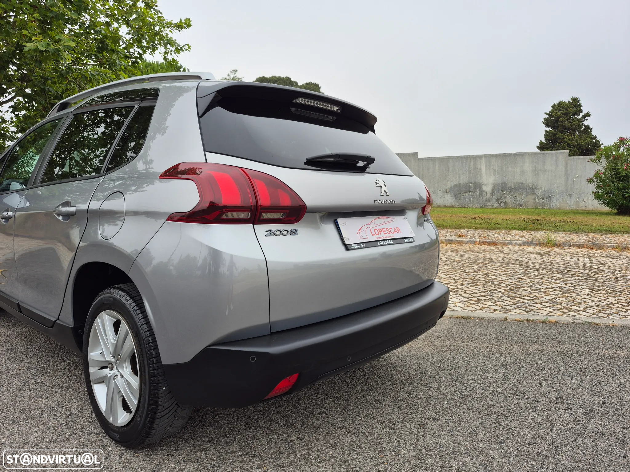 Peugeot 2008 1.2 PureTech Style - 6