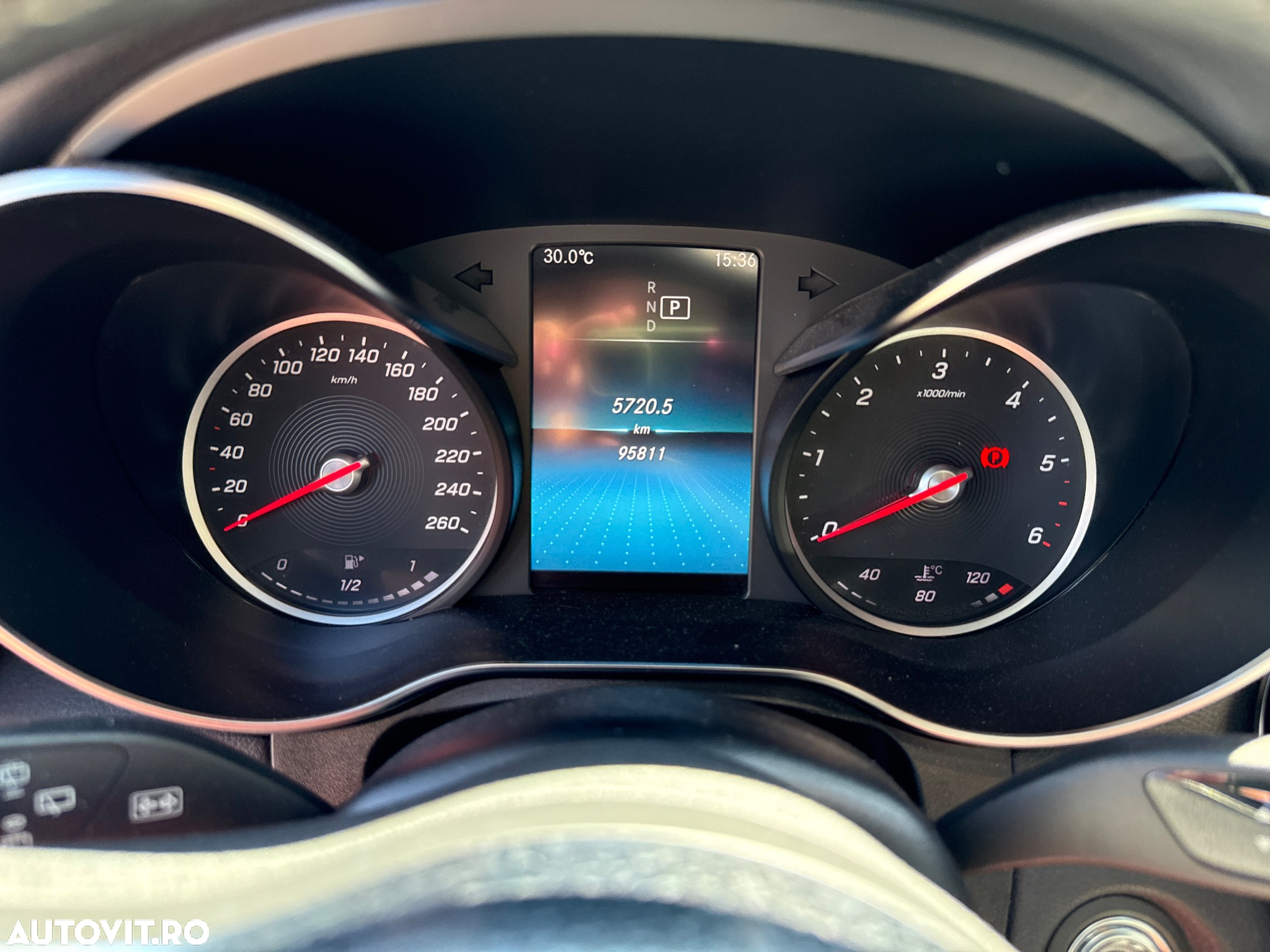 Mercedes-Benz GLC 220 d 4MATIC - 16