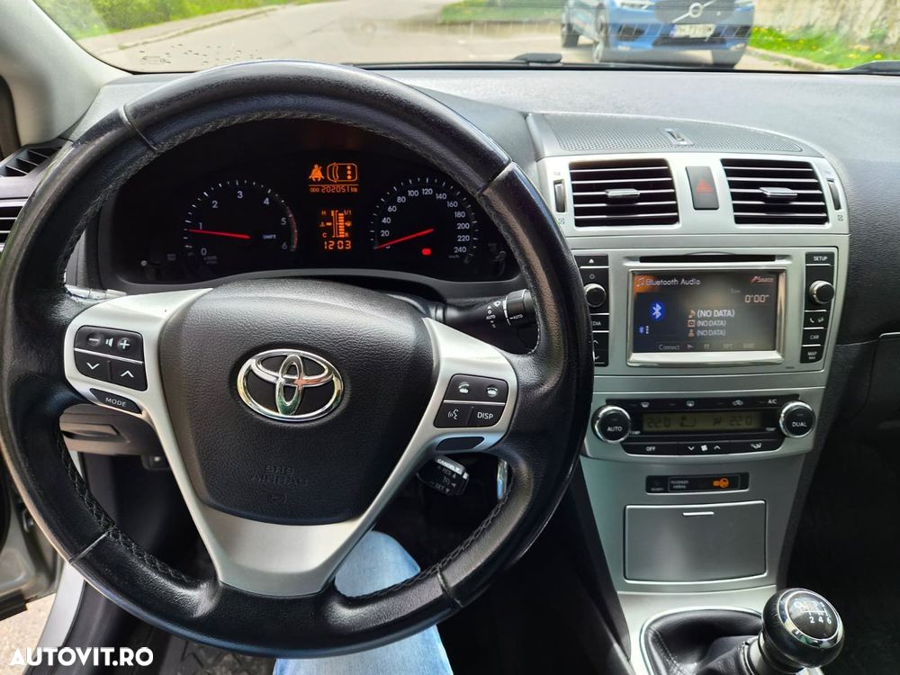 Toyota Avensis 2.0 D-4D Elegance - 6