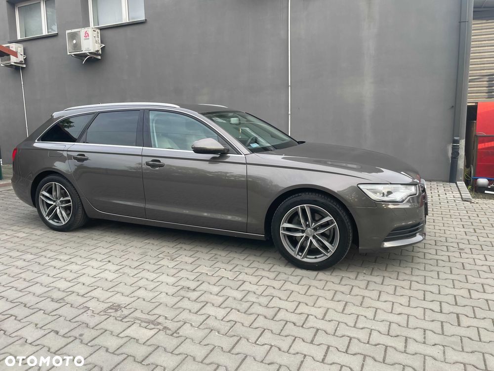 Audi A6 Avant - 1