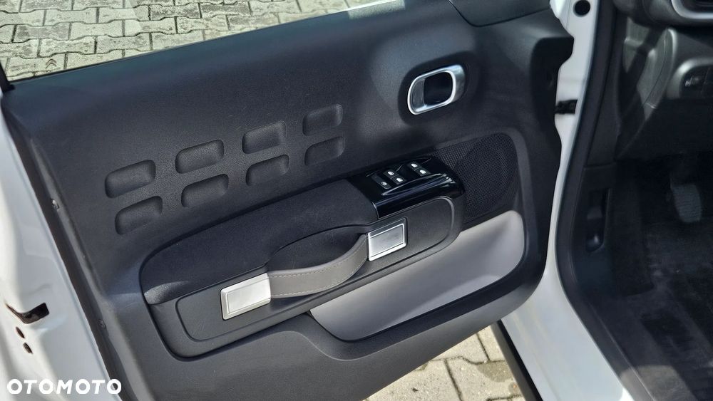 Citroën C3 1.2 PureTech Shine - 15