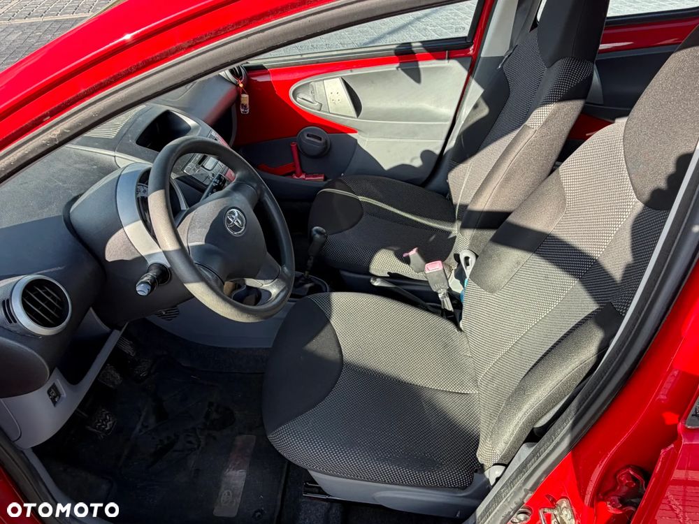 Toyota Aygo 1.0 VVT-i Luna EU5 - 8