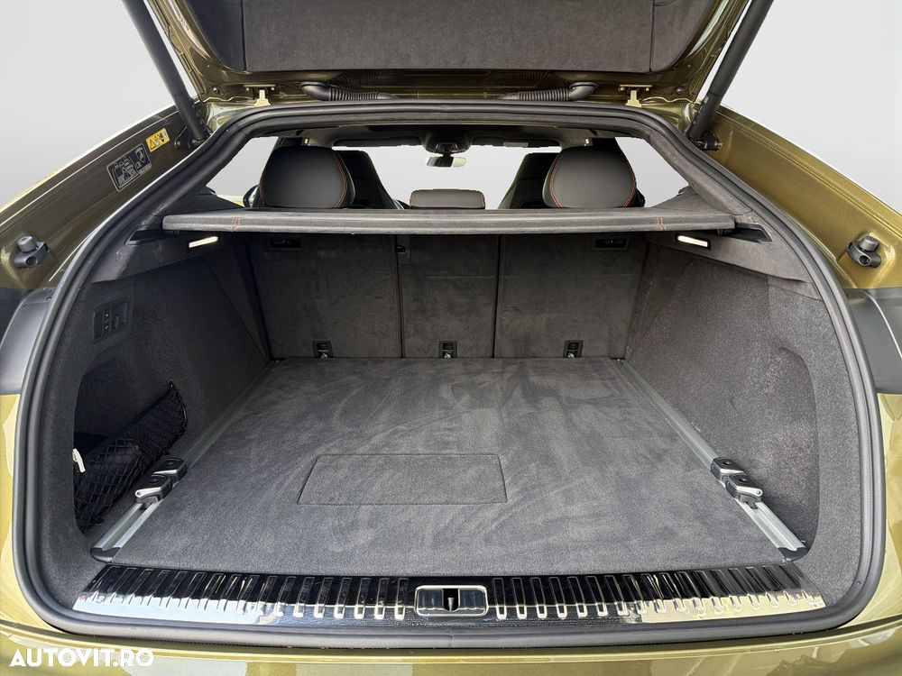 Lamborghini URUS - 14