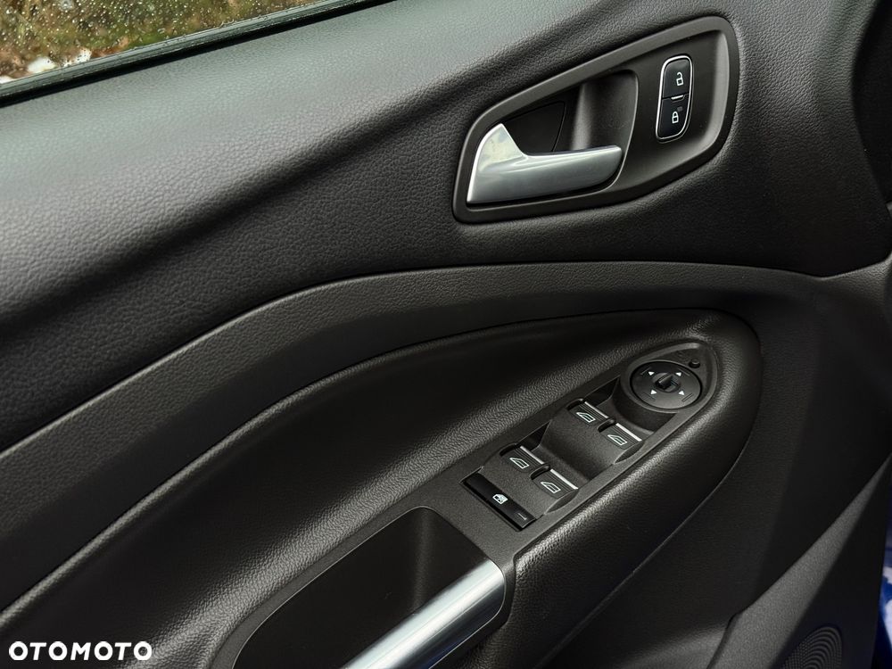 Ford Kuga 1.5 EcoBoost 2x4 SYNC - 14