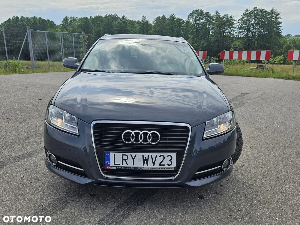 Audi A3 Sportback 2.0 TDI DPF Ambiente - 8