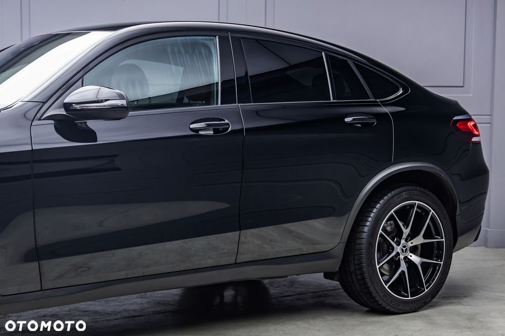 Mercedes-Benz GLC 300 d 4-Matic - 37