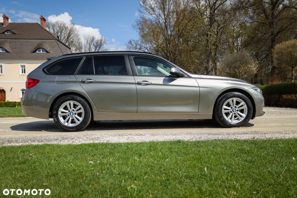 BMW Seria 3 318d Edition Luxury Line Purity - 4