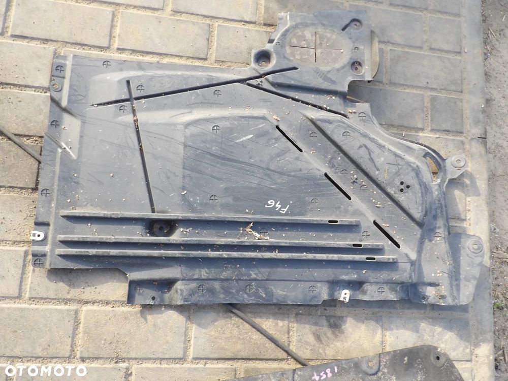 BMW - F45,F46 - LEWA , DOLNA OSŁONA SILNIKA - 7290807 - 1
