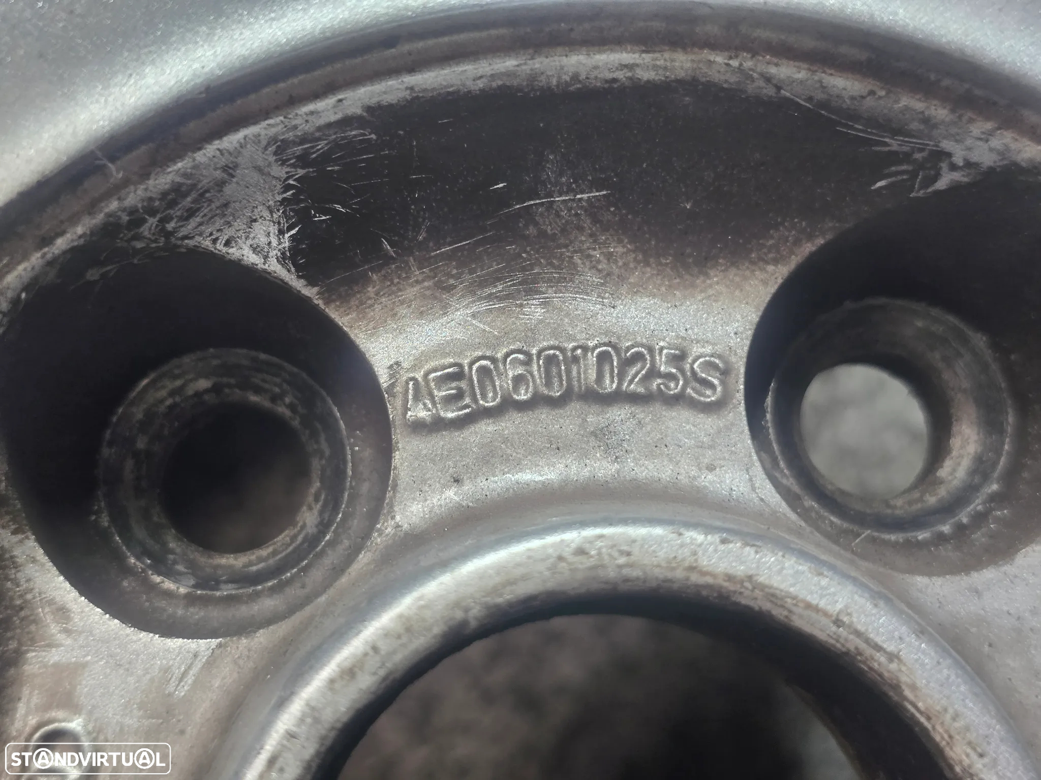 Jante Roda Suplente com pneu originais para audi a8 d3 4e0 2003-  235-55 R17 - 9