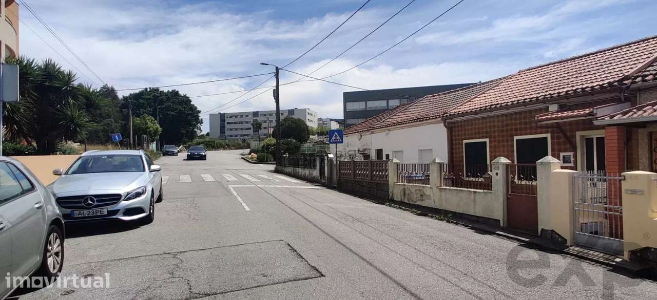 Moradia Térrea c/logradouro - Grande imagem: 2/22