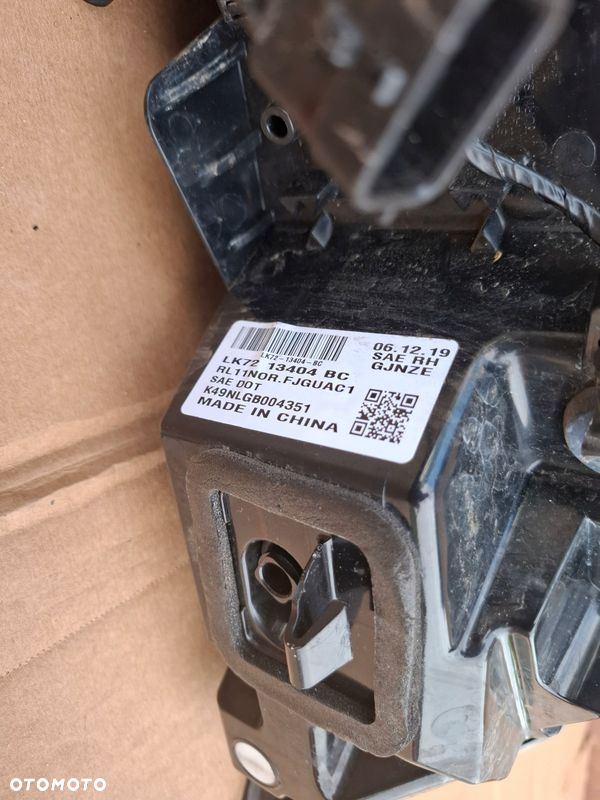 LAMPA TYLNA RANGE ROVER SPORT L550 LIFT ORYGINAŁ - 8