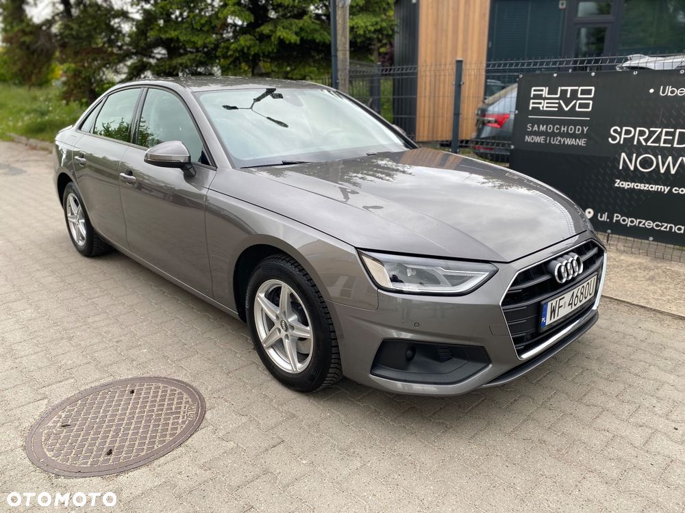 Audi A4 Limousine - 1