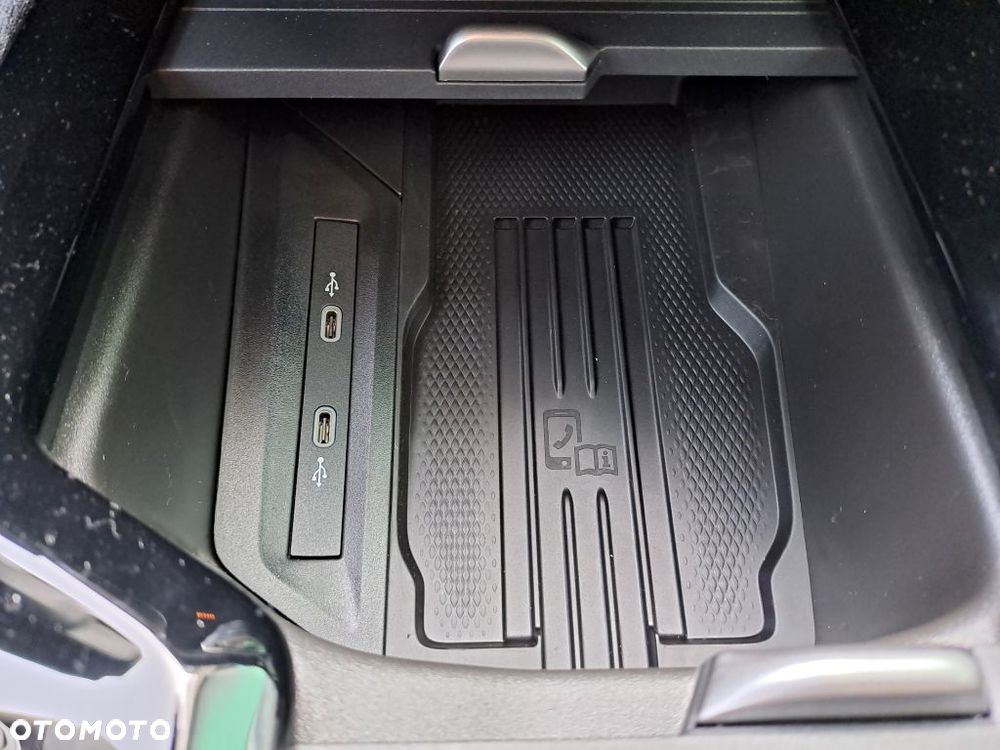 Skoda Superb 2.0 TDI SCR 4x4 Edition 130 DSG - 16