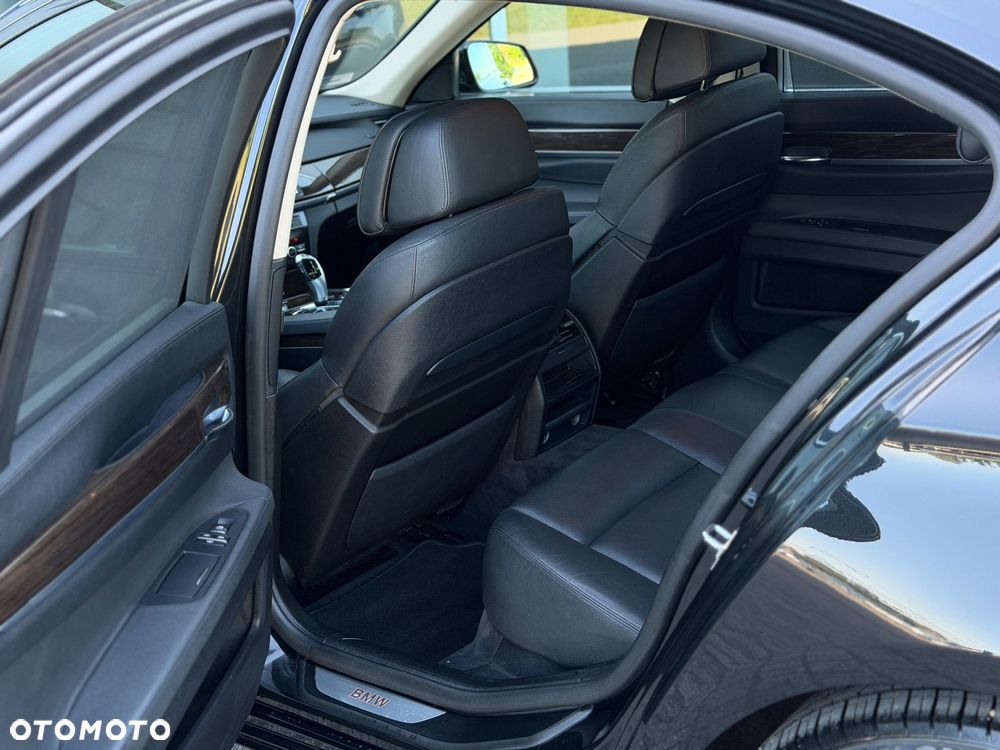 BMW Seria 7 730d - 7