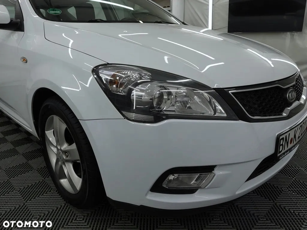 Kia Ceed Cee'd 1.6 Crdi Comfort + - 30
