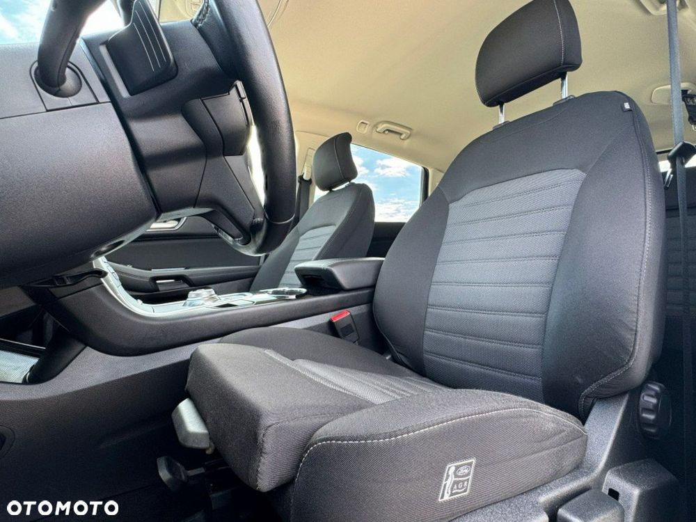 Ford S-Max - 14
