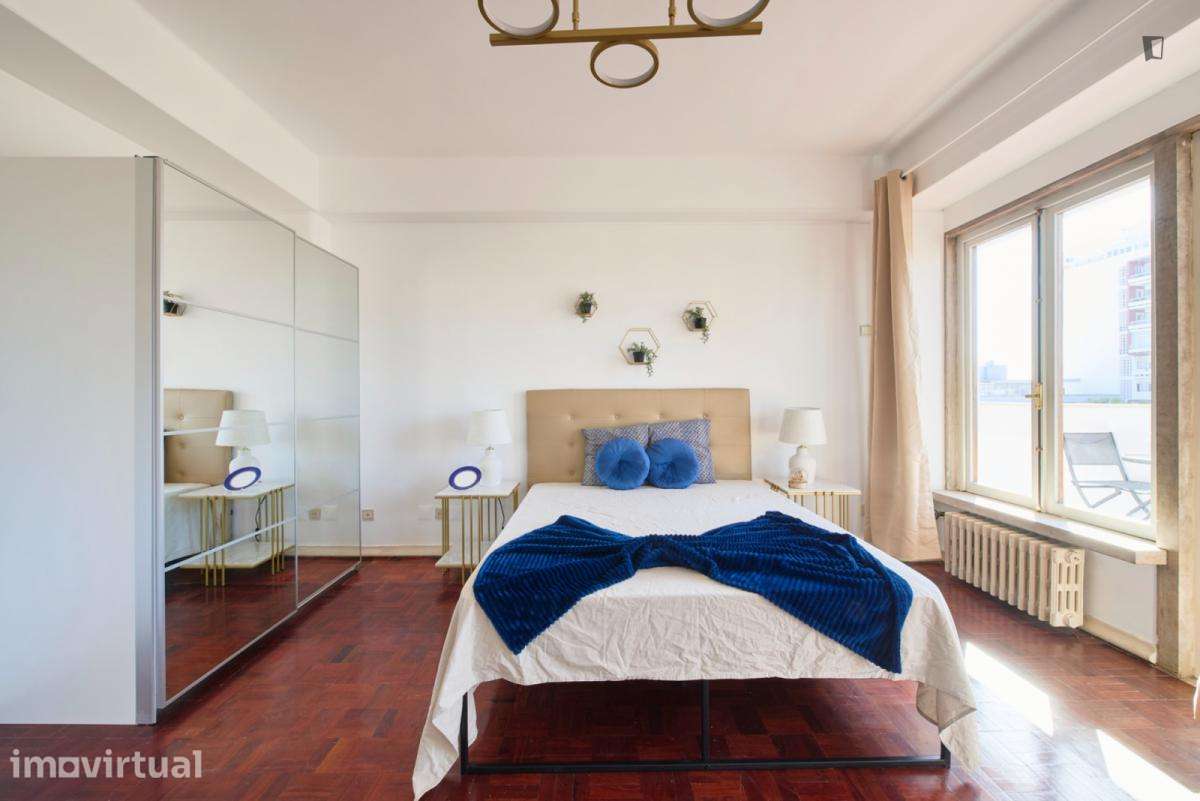 Quarto - localizado em Roma-Areeiro Lisbon - Grande imagem: 4/53