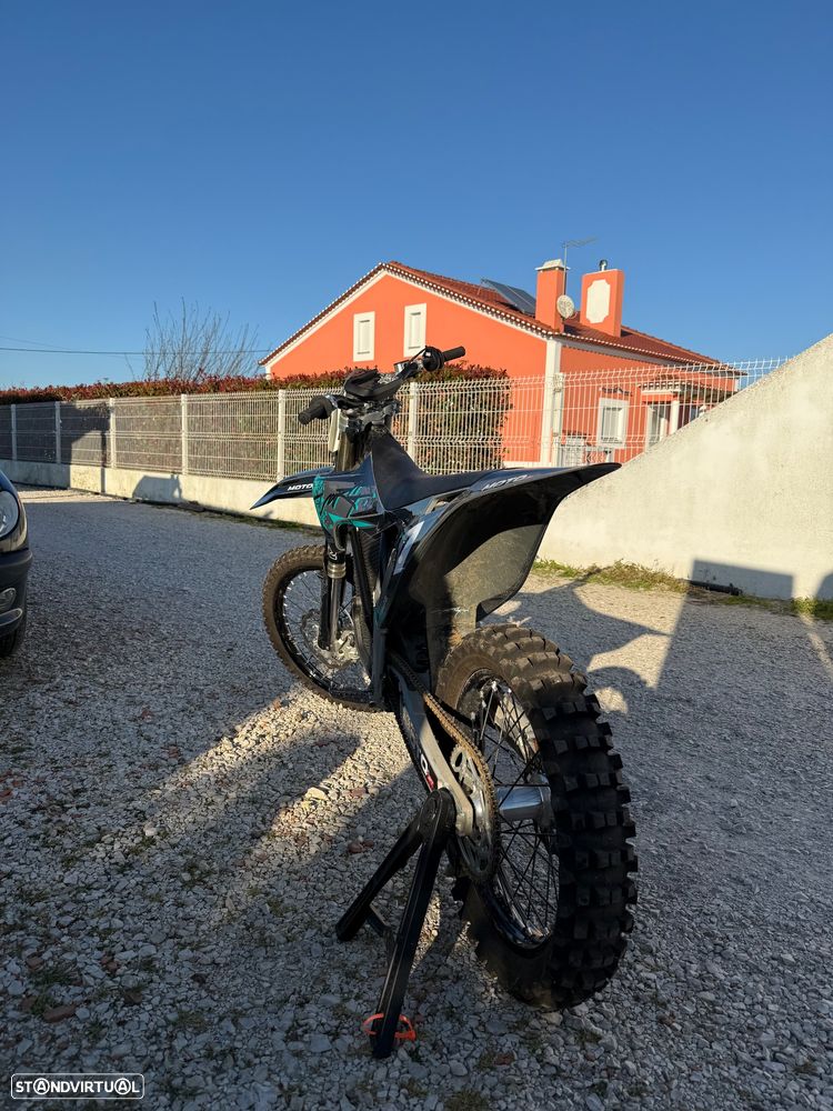 Outra não listada Outra - 18