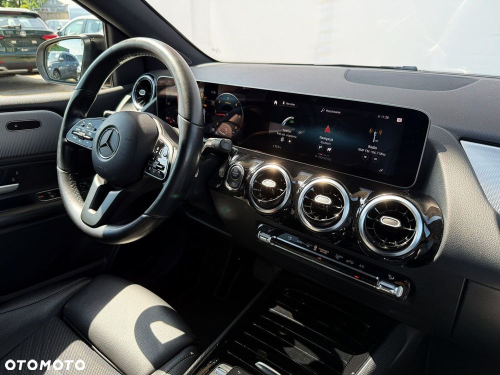 Mercedes-Benz Klasa B 180 d Style 7G-DCT - 29