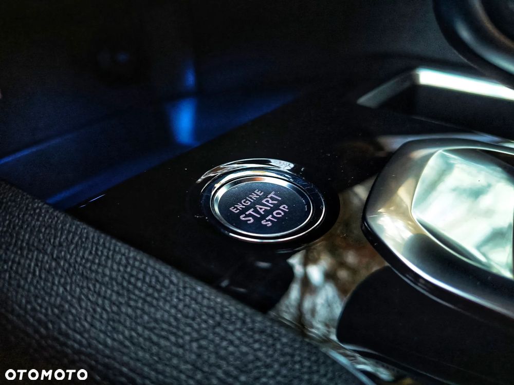 Peugeot 3008 225 e-EAT8 GT Pack - 33