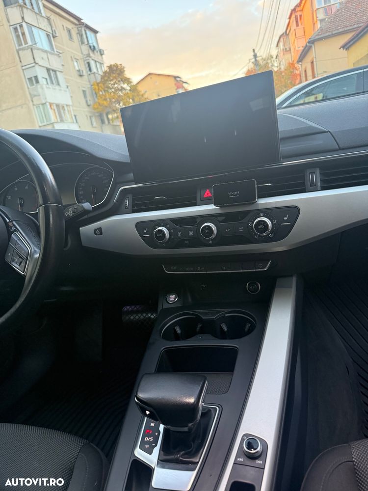 Audi A4 30 TDI S tronic - 4