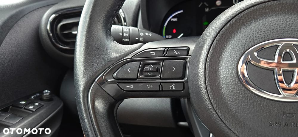 Toyota Yaris Cross Hybrid 1.5 Comfort - 30