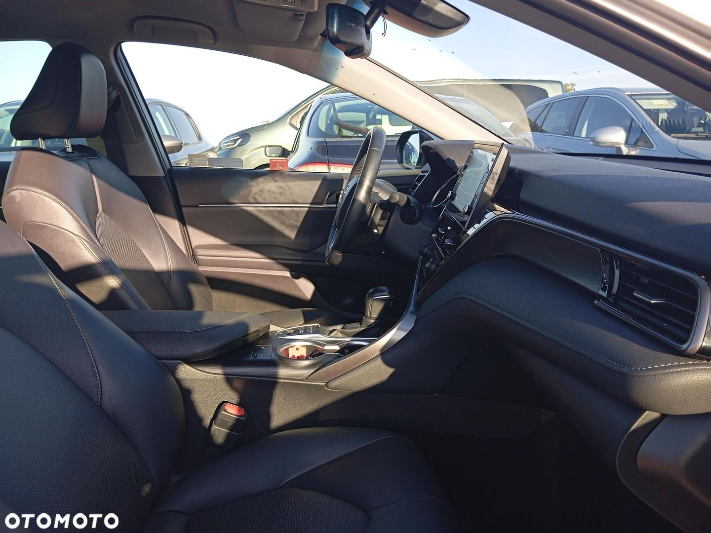 Toyota Camry 2.5 Hybrid Executive CVT - 11