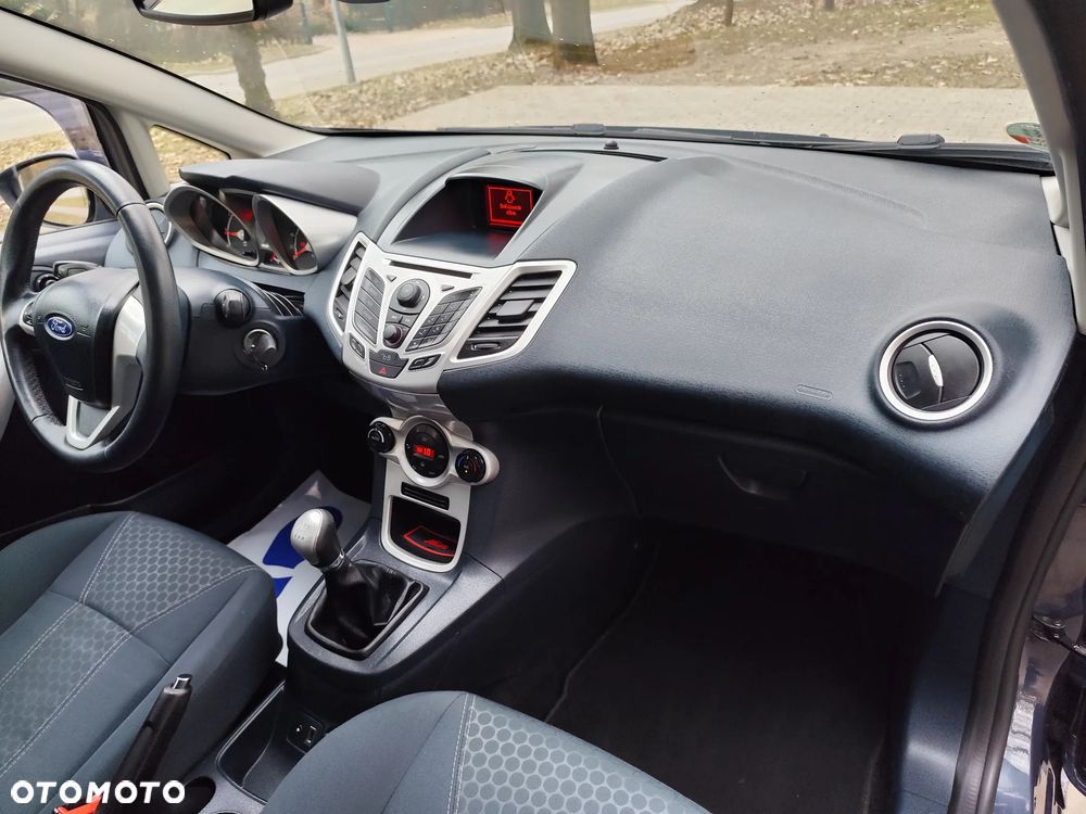 Ford Fiesta 1.4 Silver X (Trend) EU5 - 25