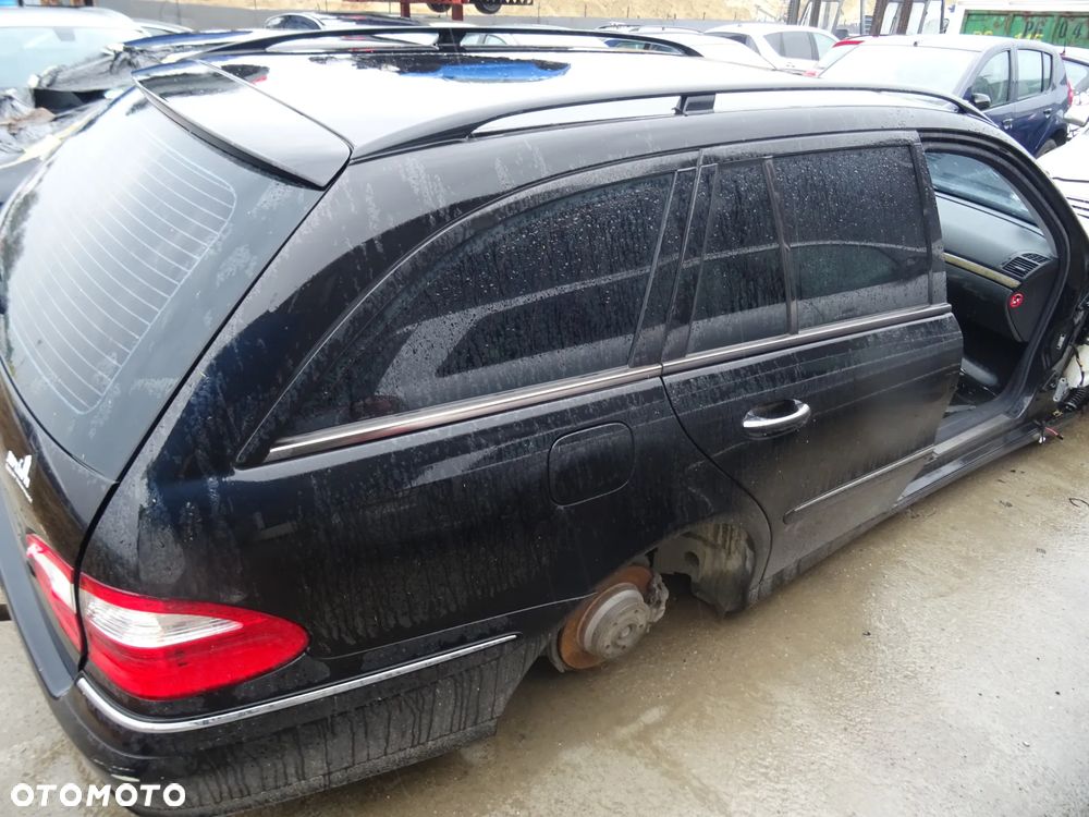 Mercedes w211 combi 1.8 benzyna 2004  lakier(197) na części - 3