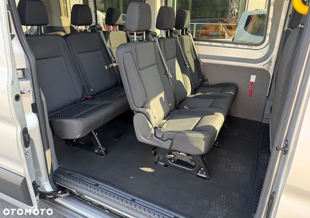 Ford Transit - 13