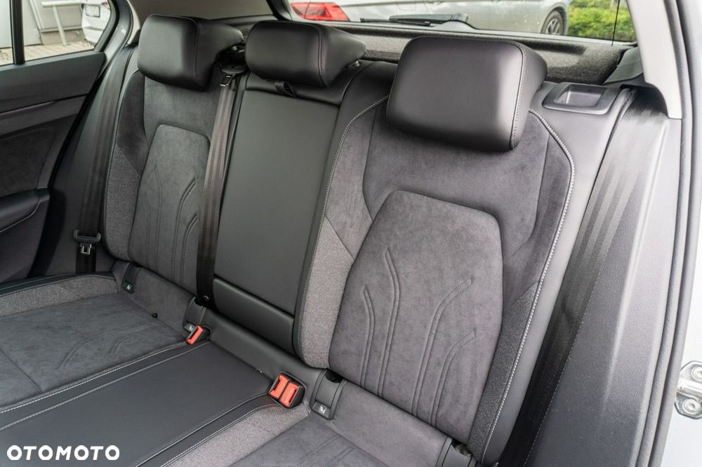 Volkswagen Golf - 16