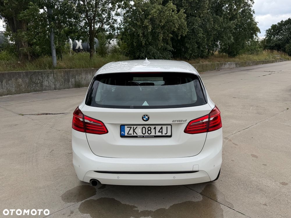 BMW Seria 2 218d - 7