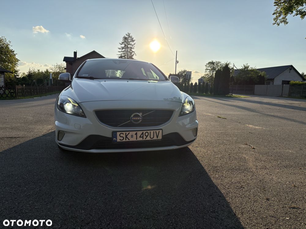 Volvo V40 D2 Drive-E R-Design Kinetic - 16