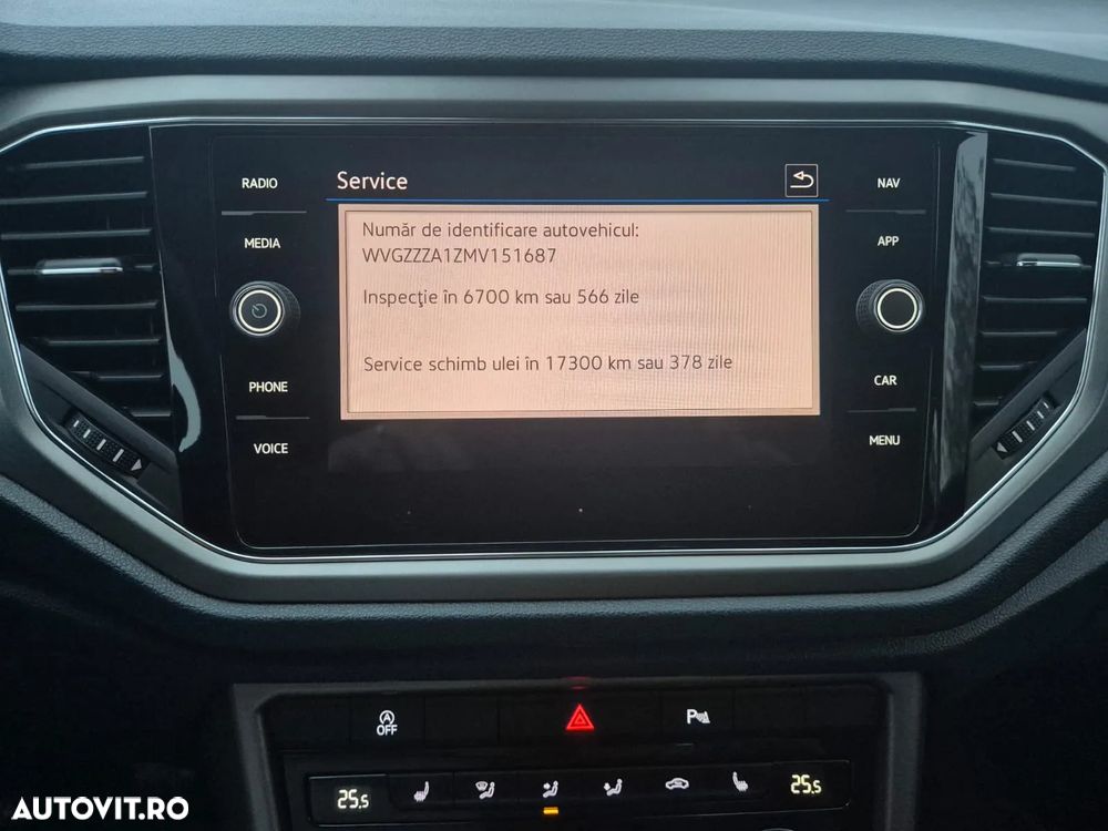 Volkswagen T-Roc 1.5 TSI Design - 7