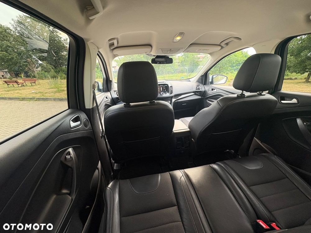Ford Kuga 2.0 TDCi 4WD Titanium - 25