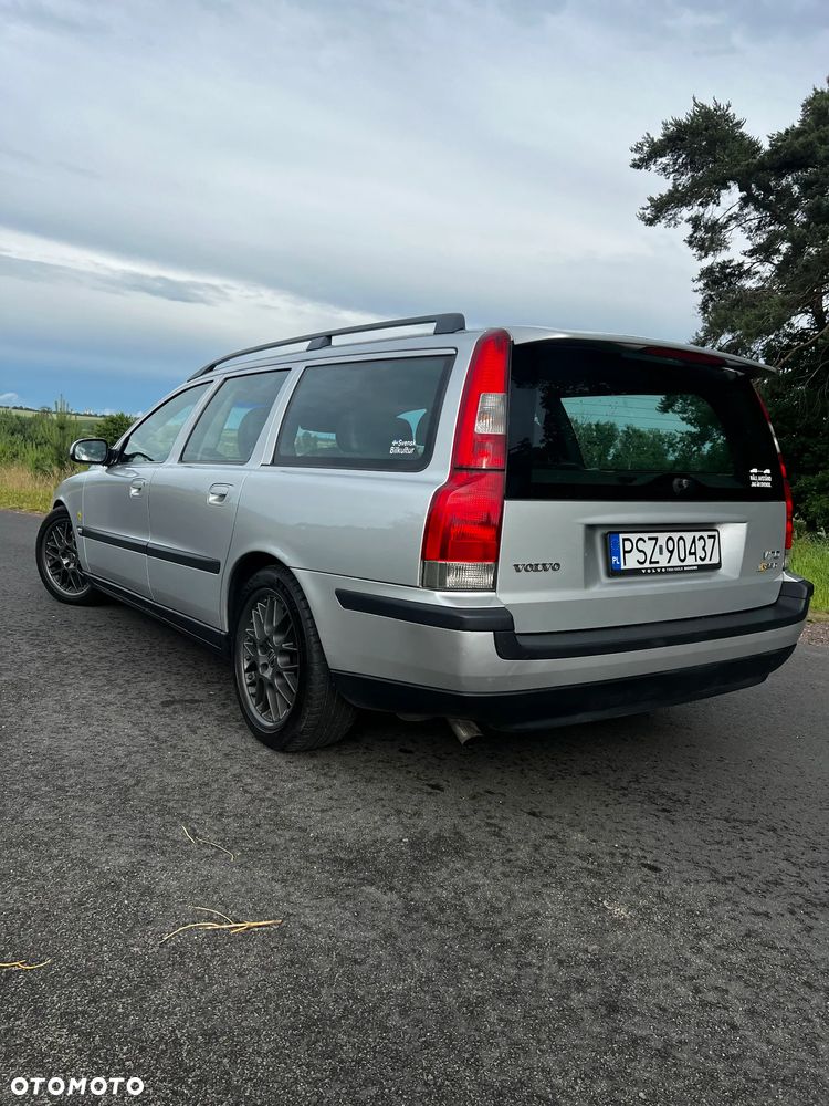 Volvo V70 2.5TDI - 6