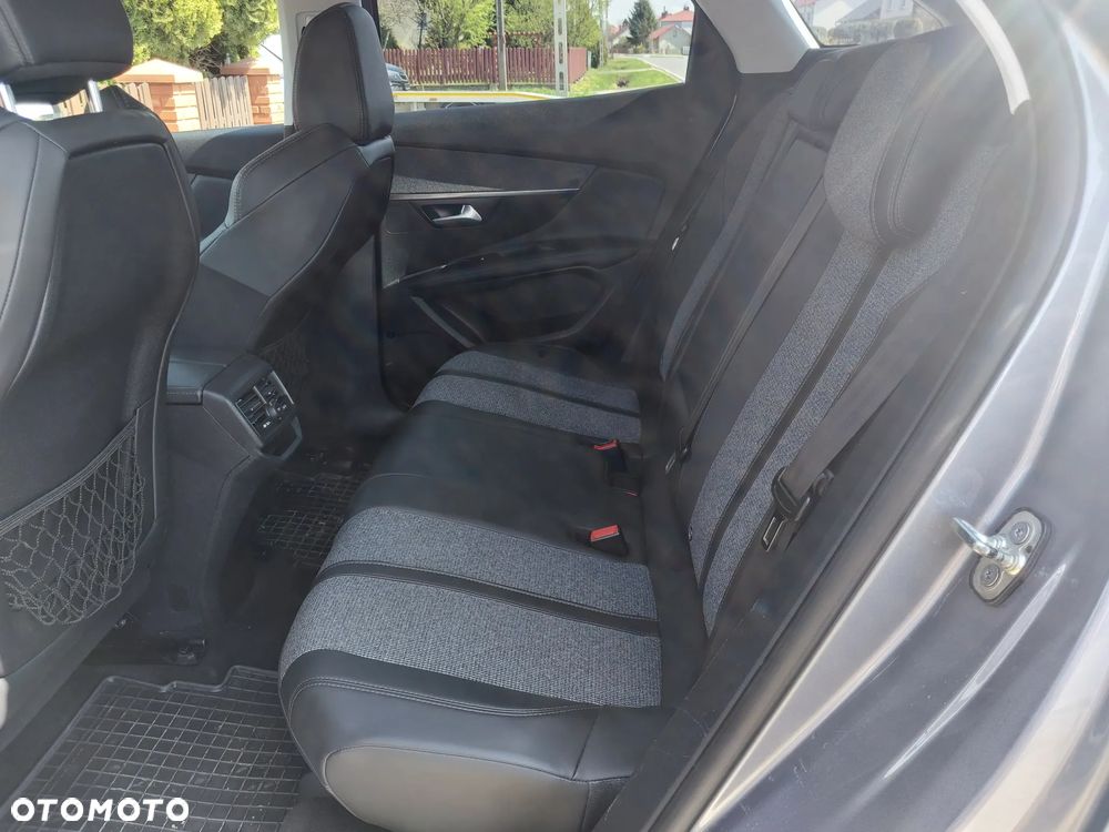 Peugeot 3008 2.0 BlueHDi Allure - 18