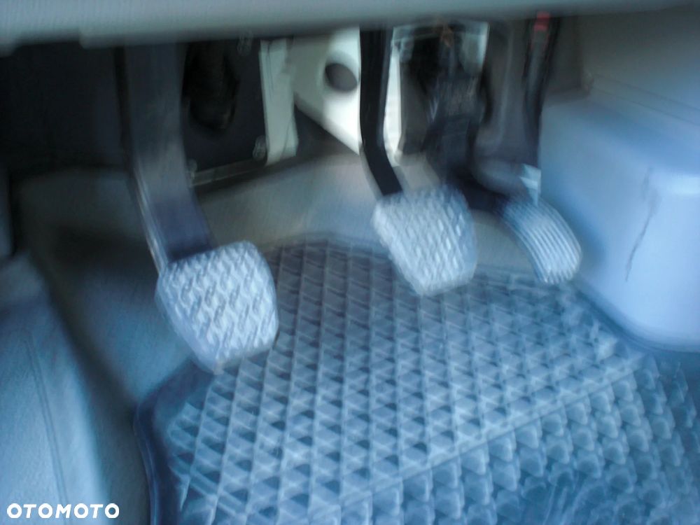 Volkswagen Crafter - 23