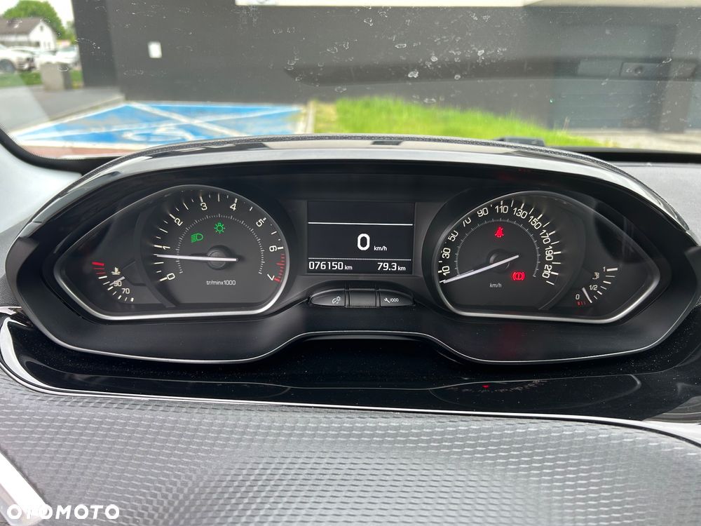 Peugeot 208 1.2 VTi Allure - 14